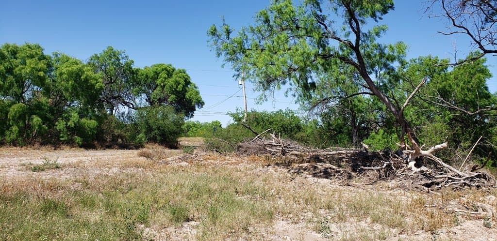 21.15 acres in Maverick County - photo 33