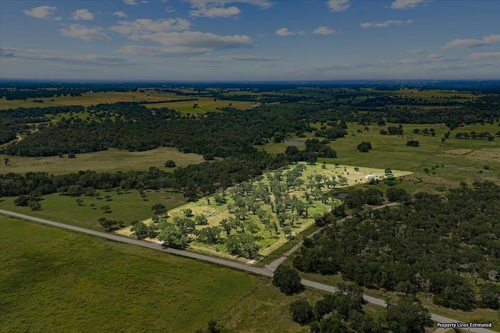 10 acres in Fayette County gallery image 3