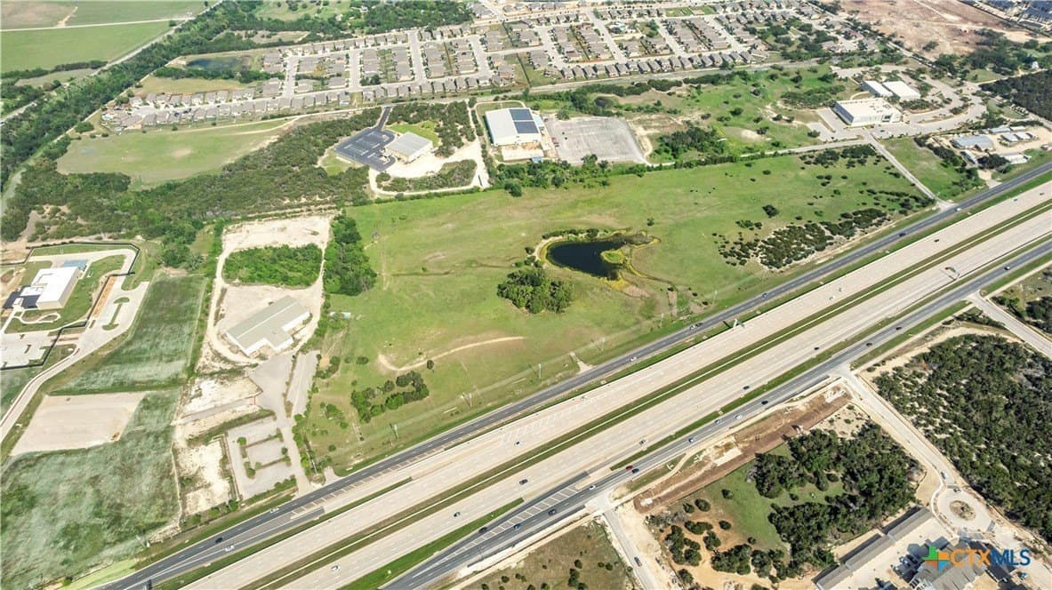 22.5 acres in Williamson County - photo 2