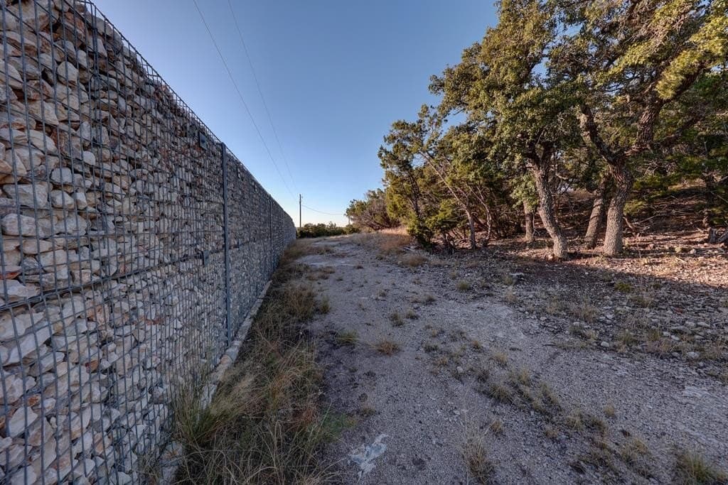 3 acres in Kerr County - photo 17