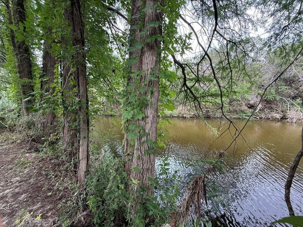 0.5 acres in Kerr County featured view