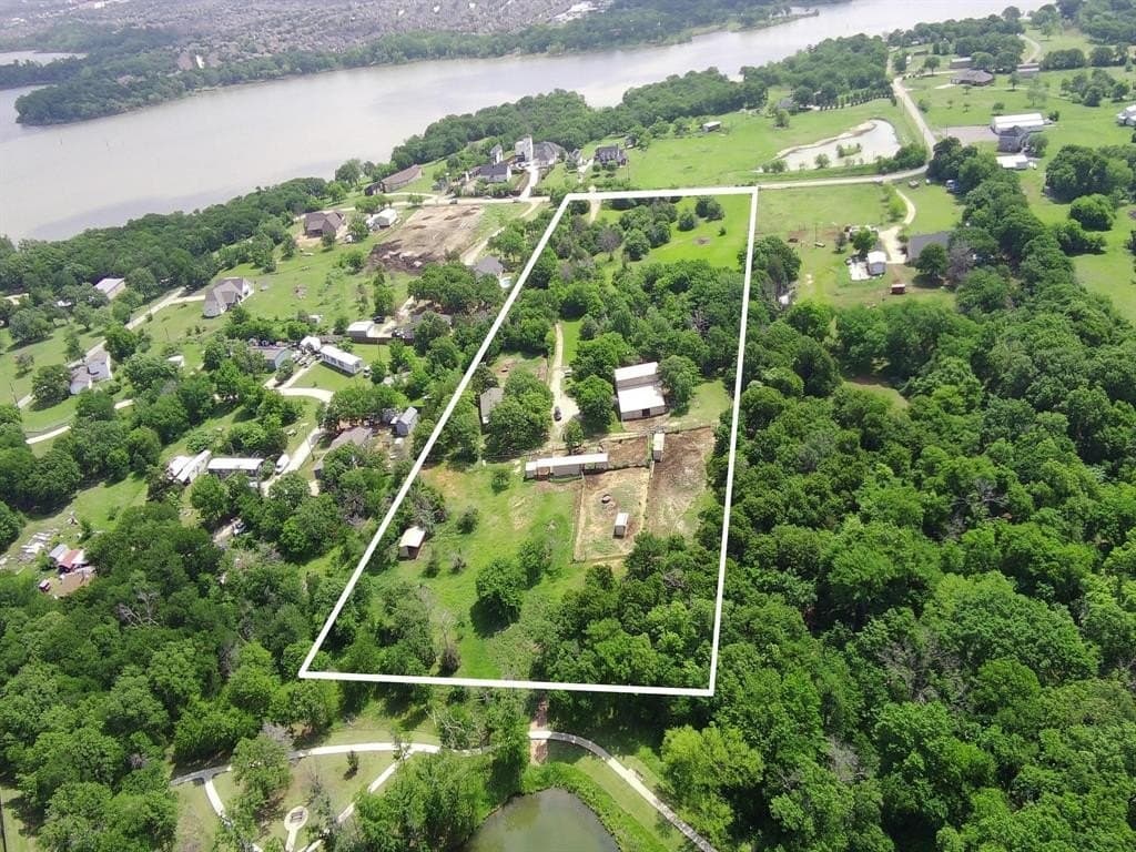 8.29 acres in Denton County