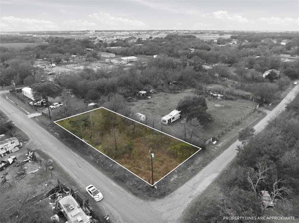 0.27 acres in McLennan County gallery image 2