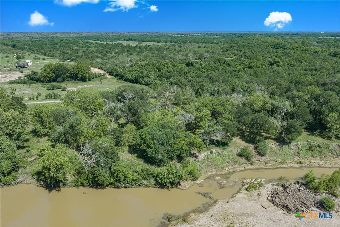 2.01 acres in DeWitt County - photo 2