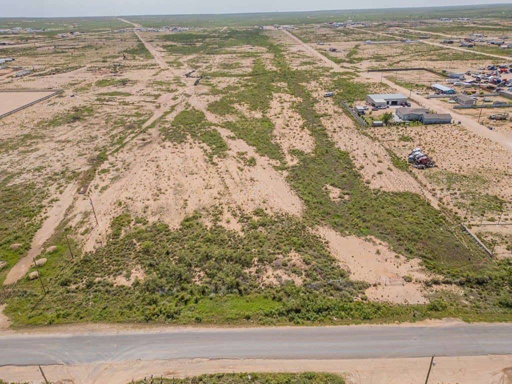 10 acres in Ector County gallery image 4