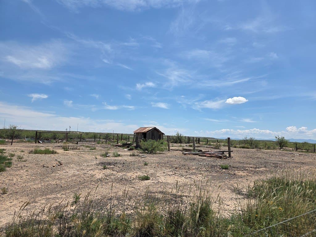 0.32 acres in Reeves County gallery image 2