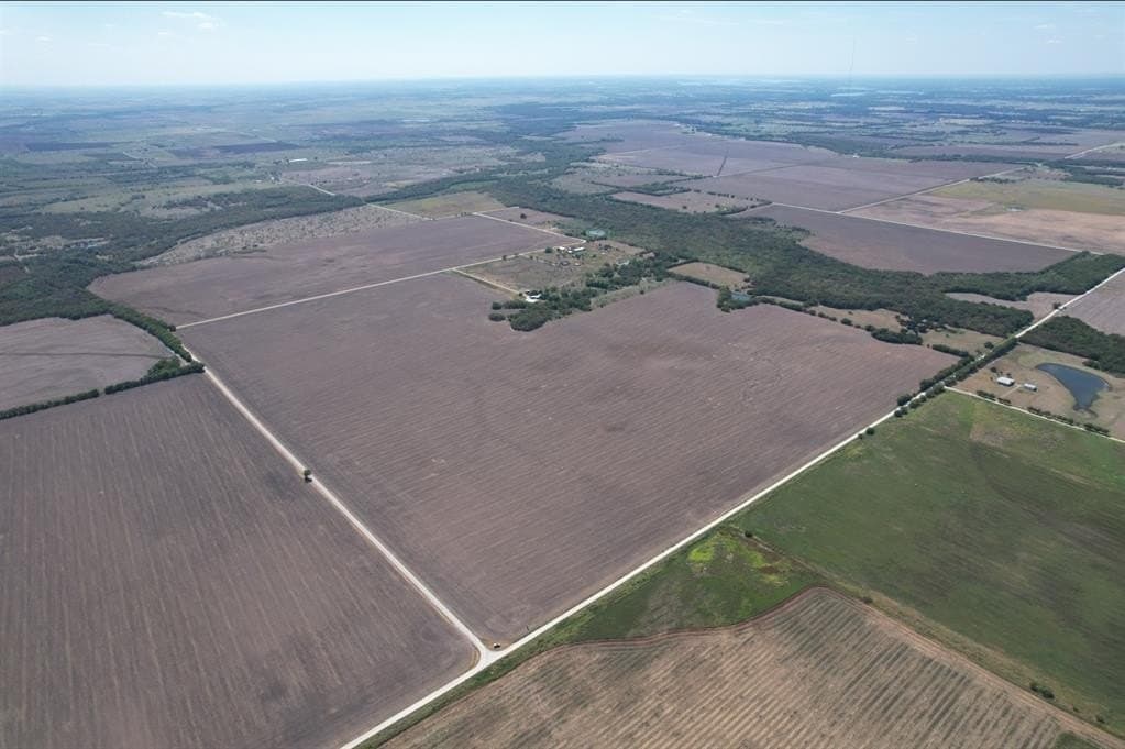 184.84 acres in Grayson County gallery image 3