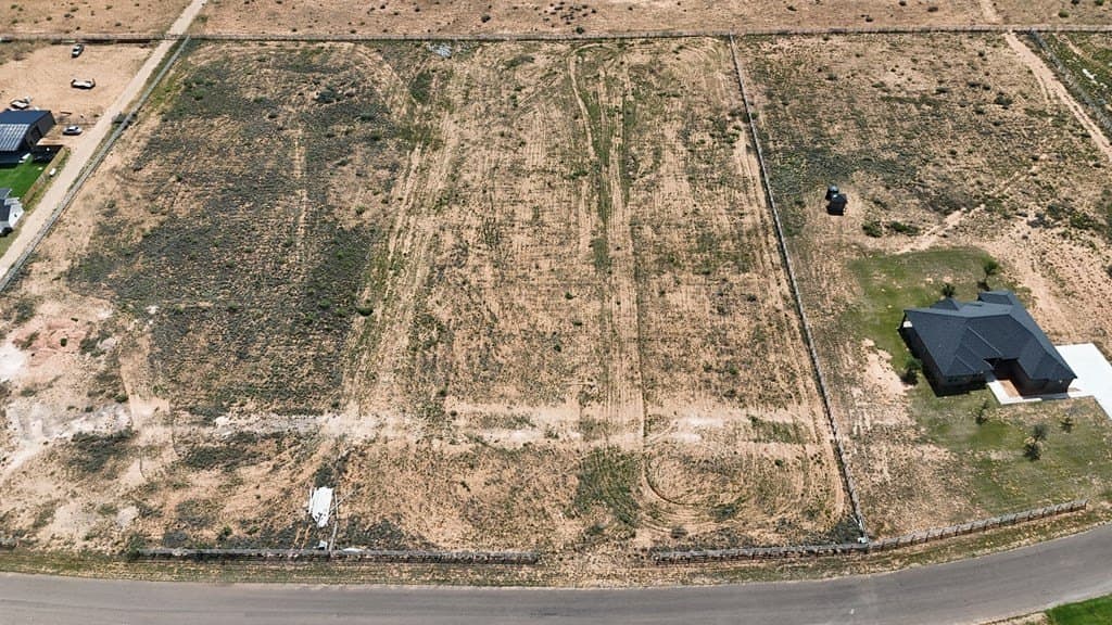 3.54 acres in Midland County gallery image 4