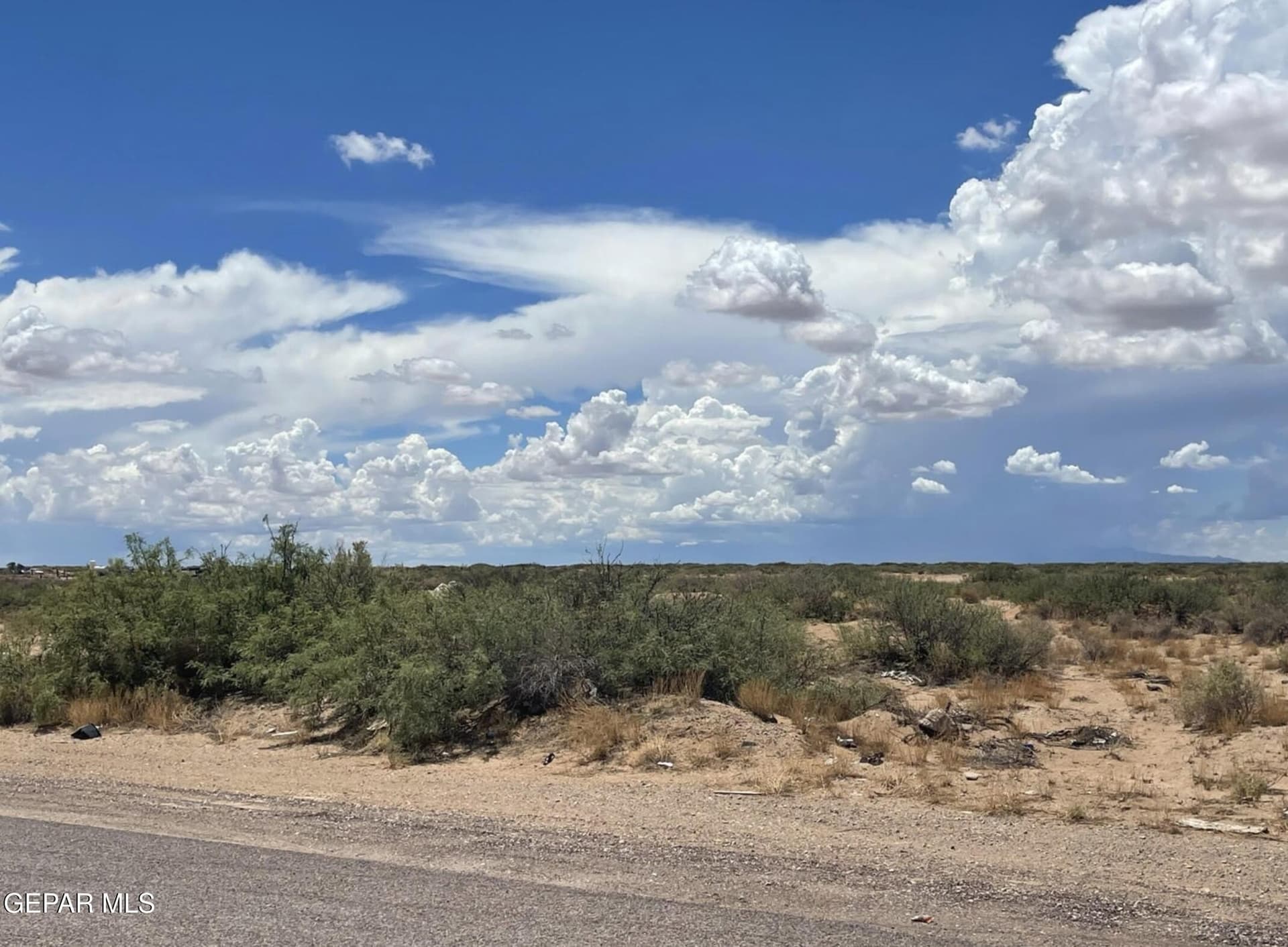 0.5 acres in El Paso County