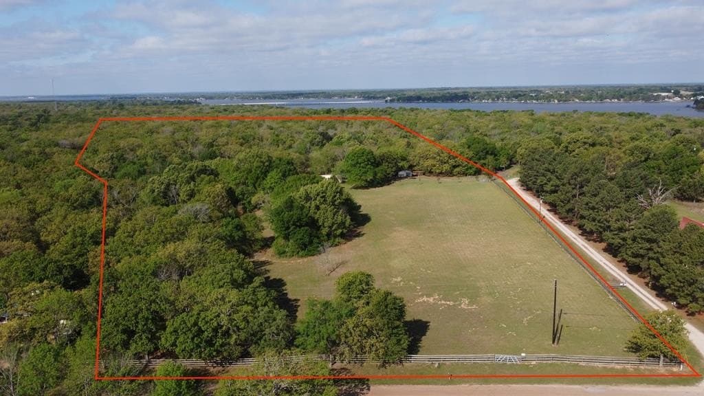 13 acres in Henderson County