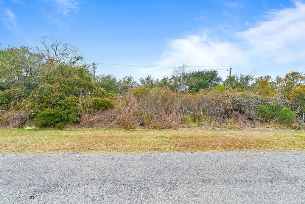 0.76 acres in Texas County - photo 8