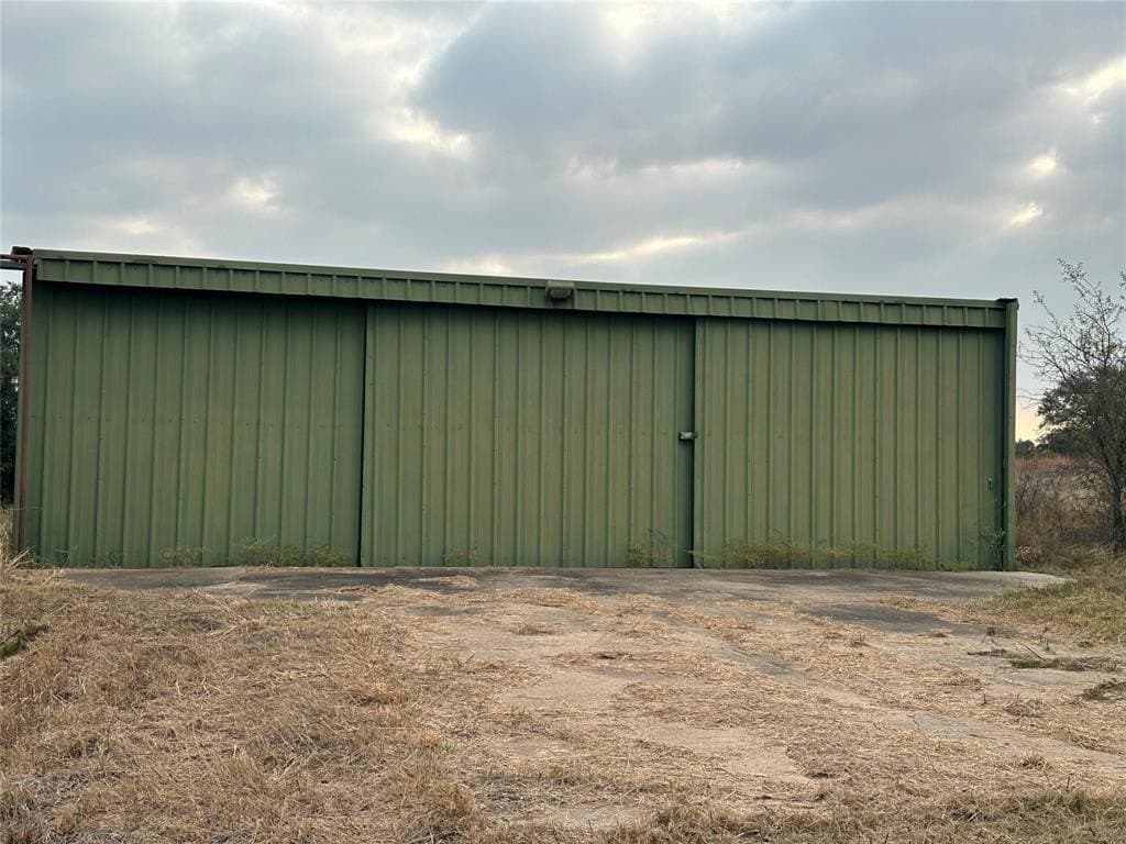 10.7 acres in Mills County gallery image 3