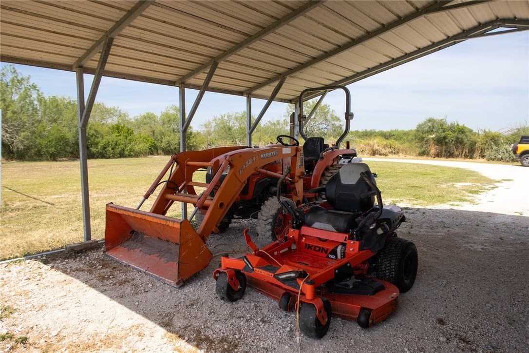 100,000 acres in Kleberg County - photo 31
