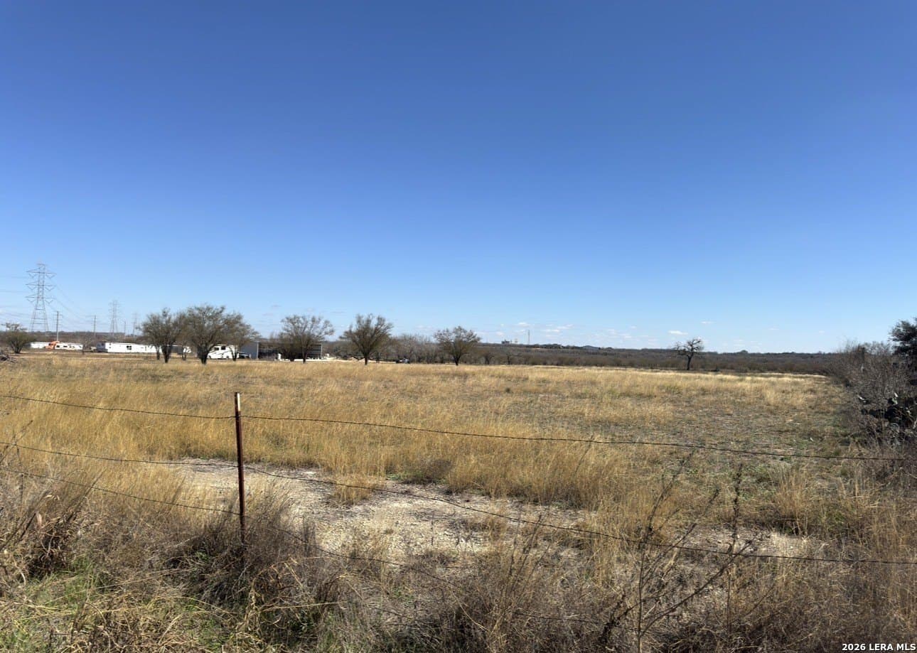 4.99 acres in Bexar County gallery image 4