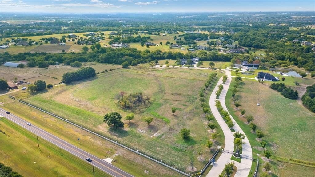 1.14 acres in Collin County gallery image 2