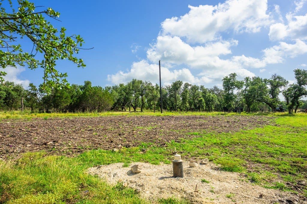 17.4 acres in Gillespie County - photo 4