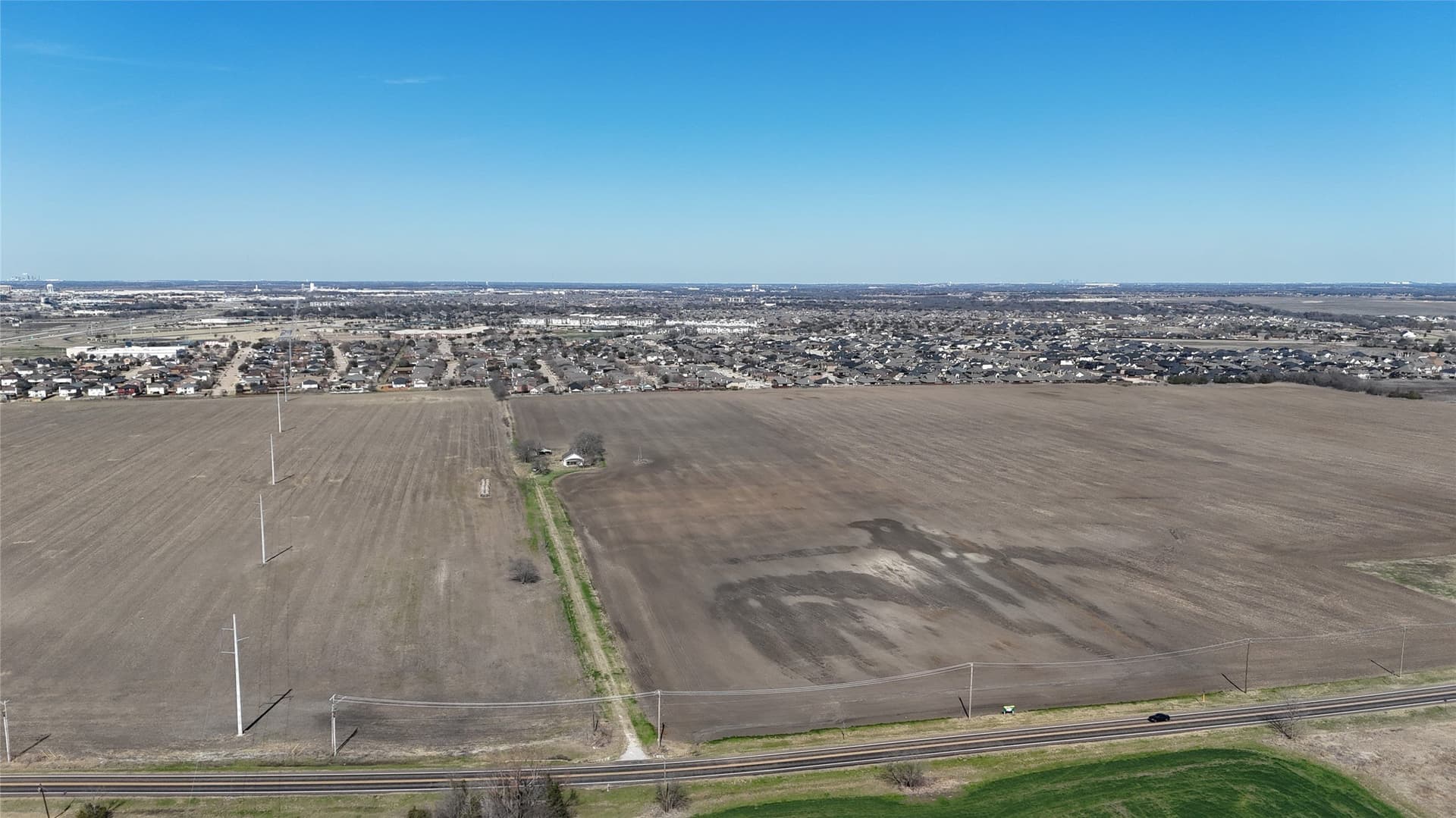 25.31 acres in Ellis County - photo 7