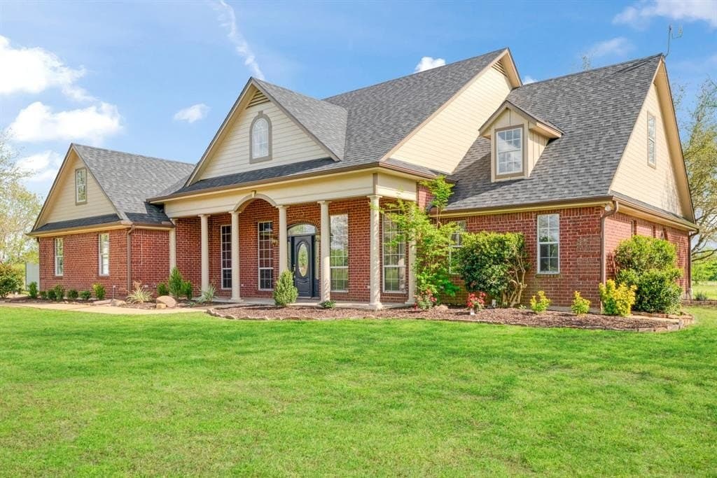 10.46 acres in Lamar County