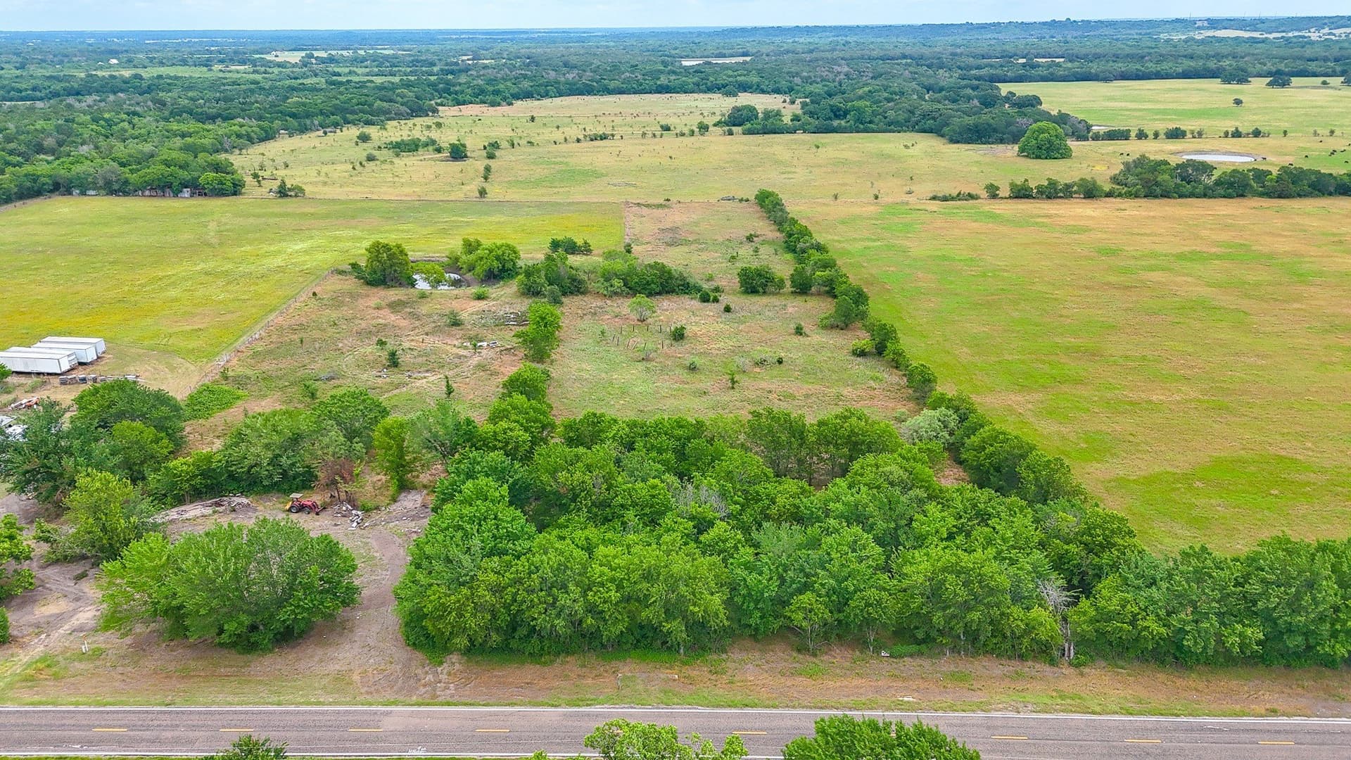5 acres in Navarro County