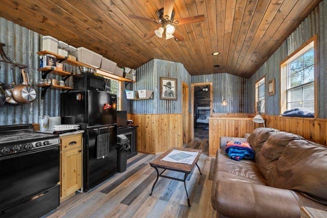 13.54 acres in Burnet County gallery image 2