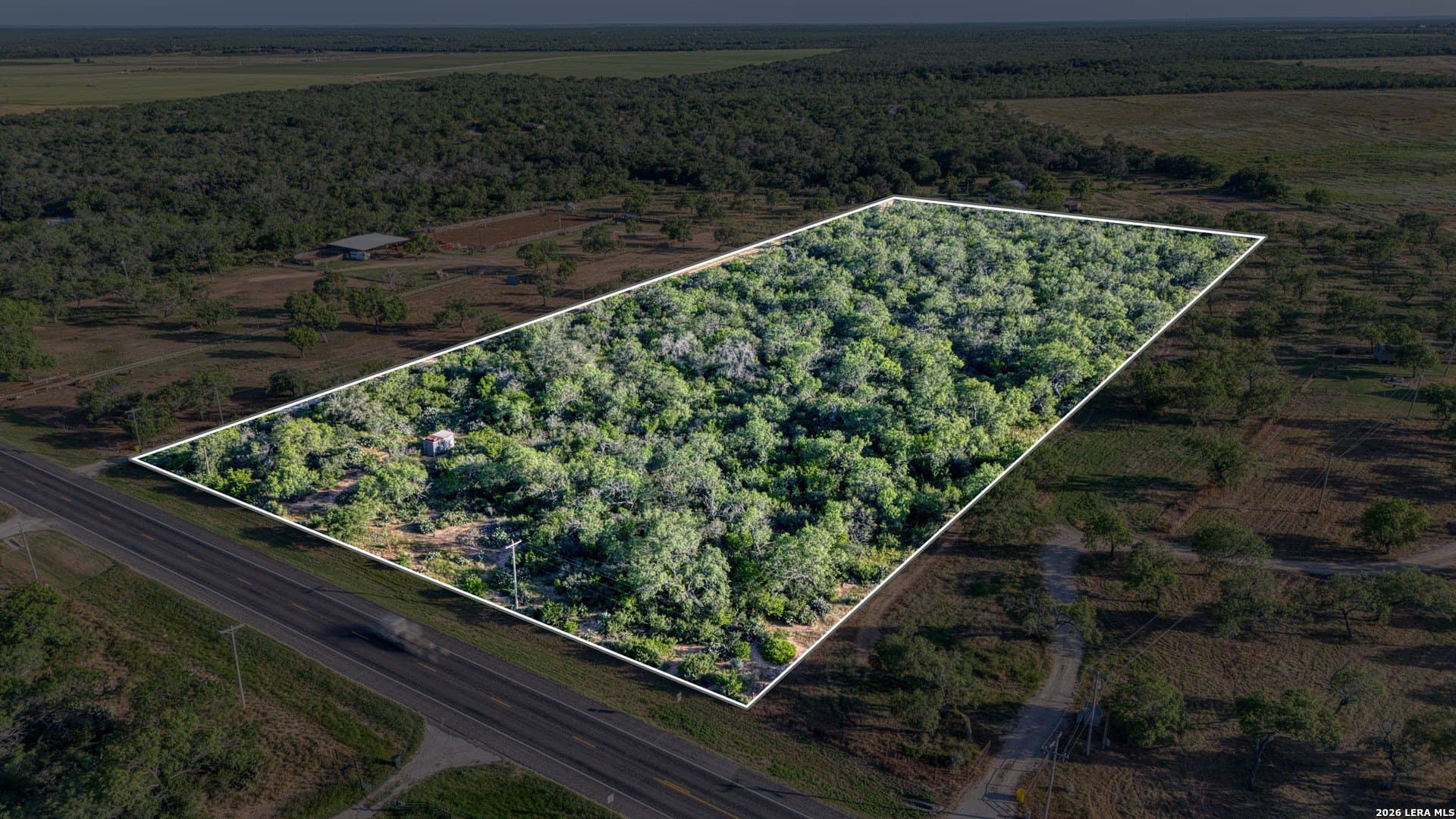 10.1 acres in Frio County gallery image 4