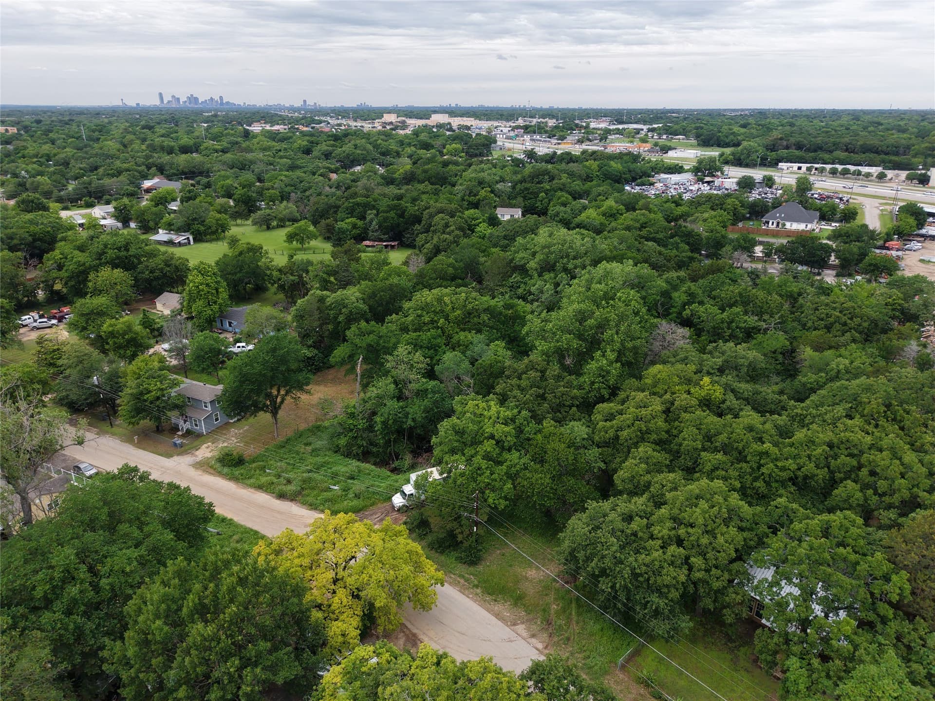0.68 acres in Dallas County - photo 8