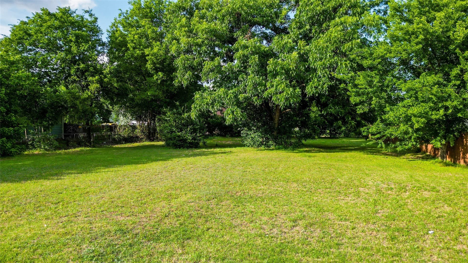 0.38 acres in McLennan County - photo 8