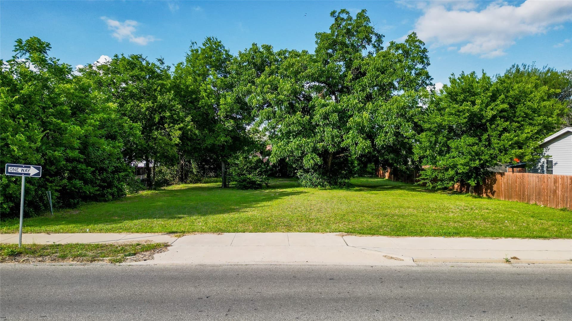 0.38 acres in McLennan County - photo 7