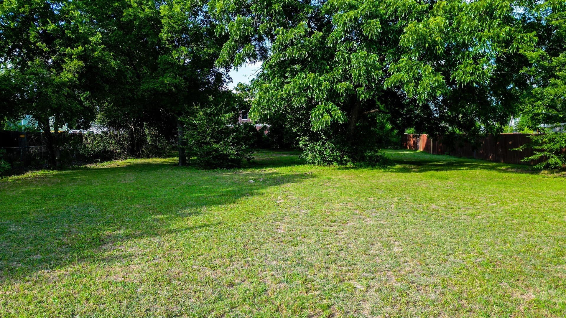 0.38 acres in McLennan County - photo 9