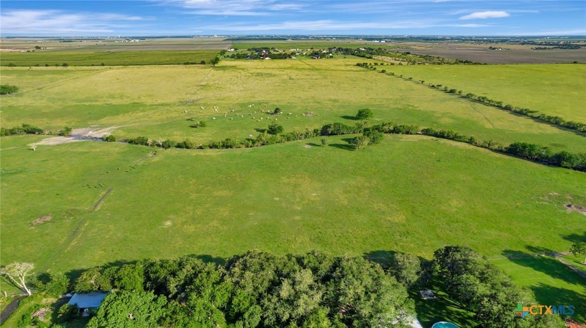 109 acres in Calhoun County