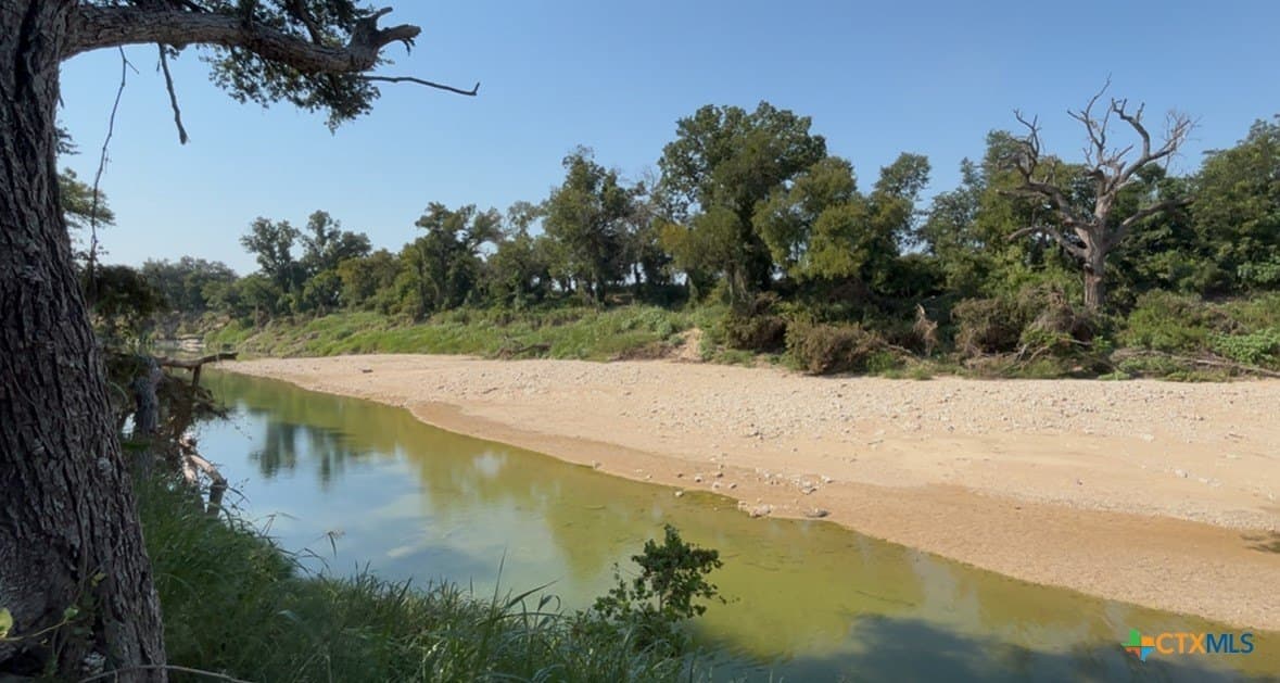 13.97 acres in Lampasas County gallery image 2