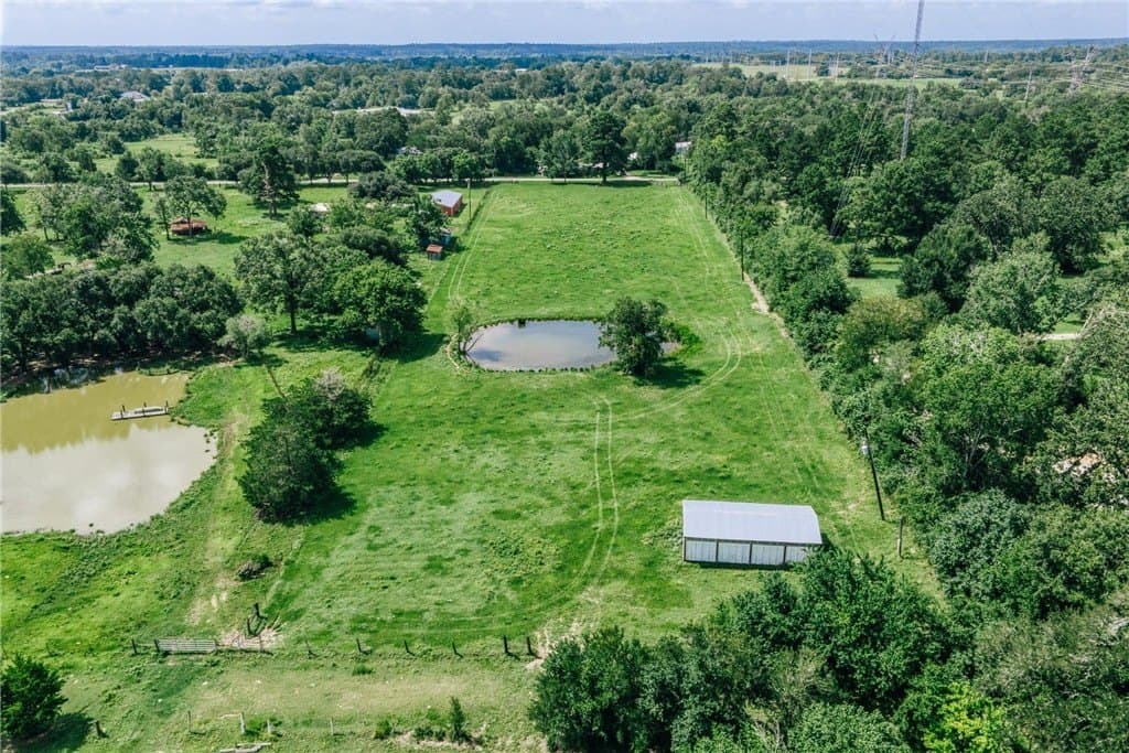 4.35 acres in MONTGOMERY County - photo 17