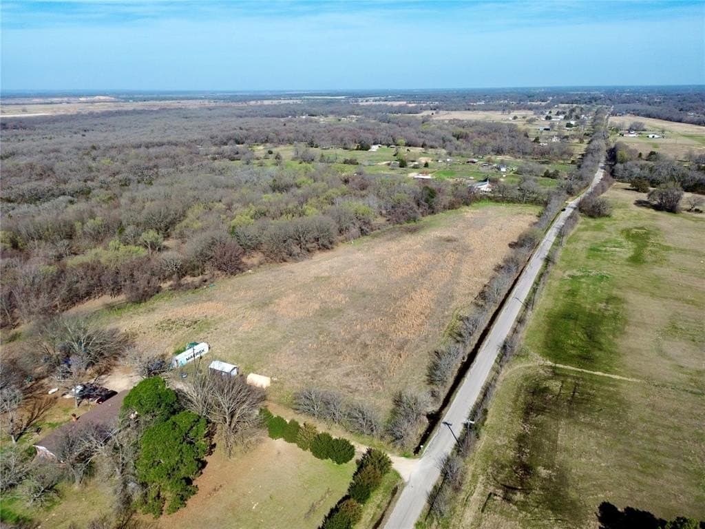 7.3 acres in Kaufman County gallery image 2