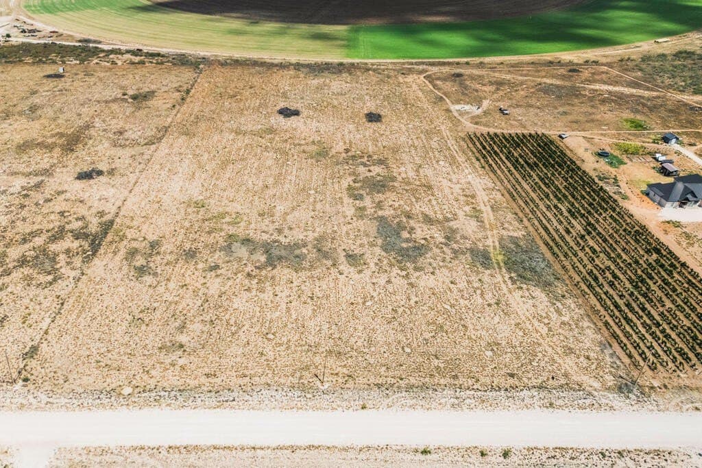 10.28 acres in Gaines County - photo 8