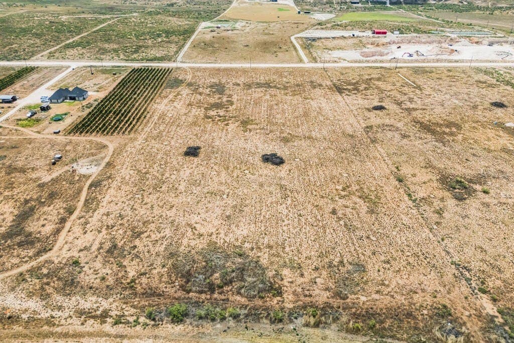 10.28 acres in Gaines County - photo 4