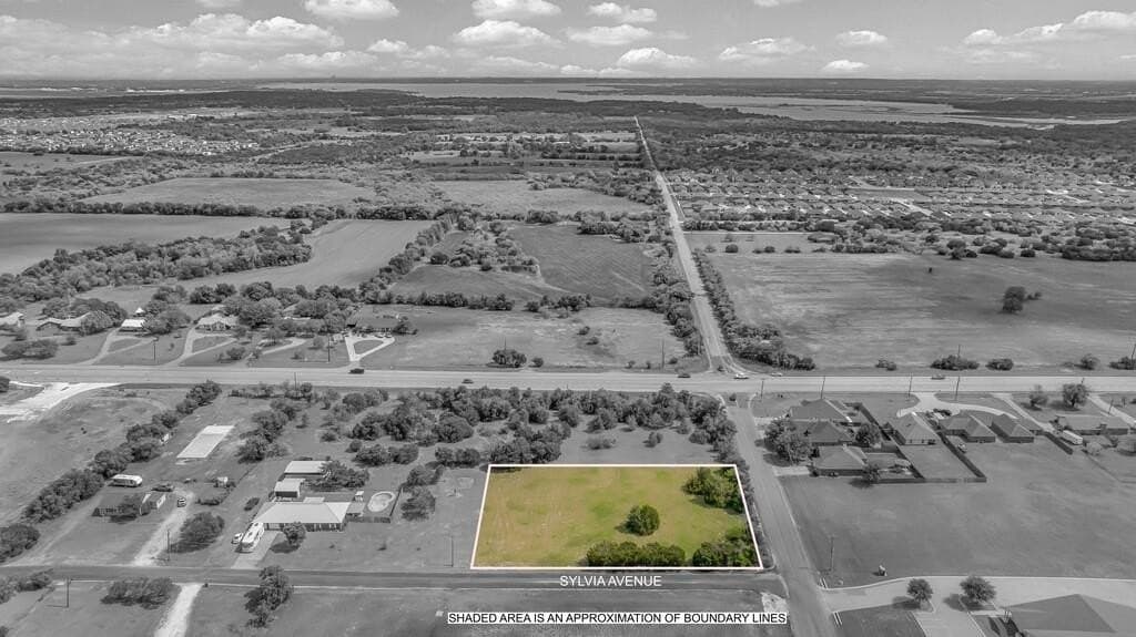 0.99 acres in McLennan County gallery image 3