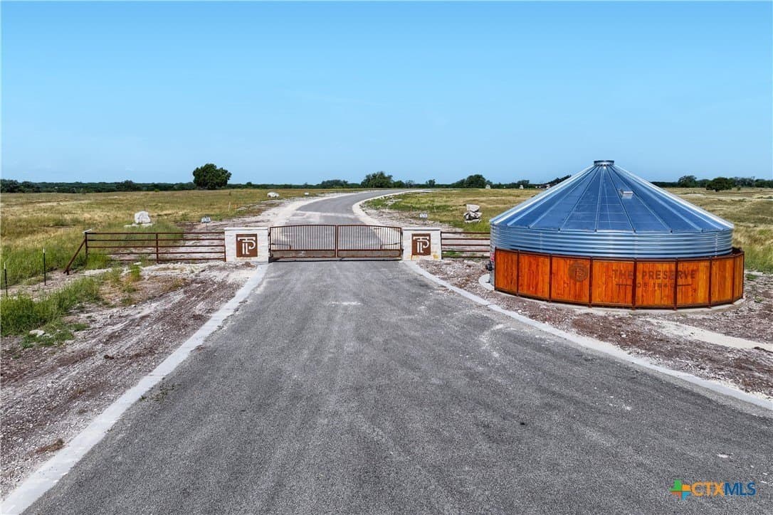 3.01 acres in Burnet County gallery image 3