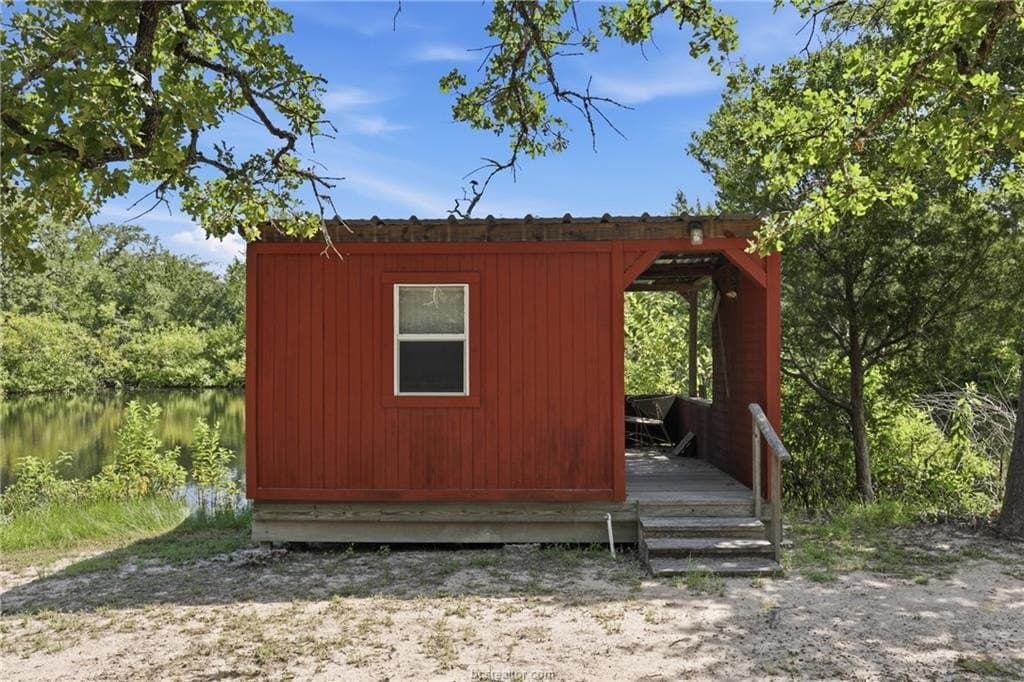 1 acres in Burleson County - photo 17