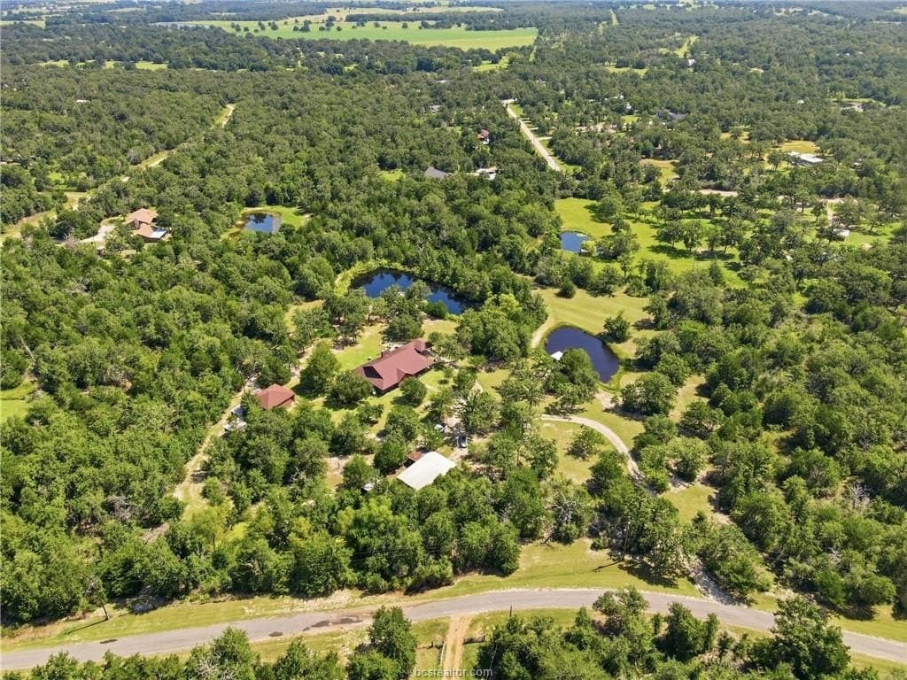 1 acres in Burleson County - photo 26