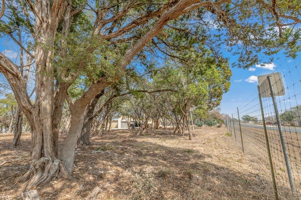 1 acres in Kerr County - photo 6