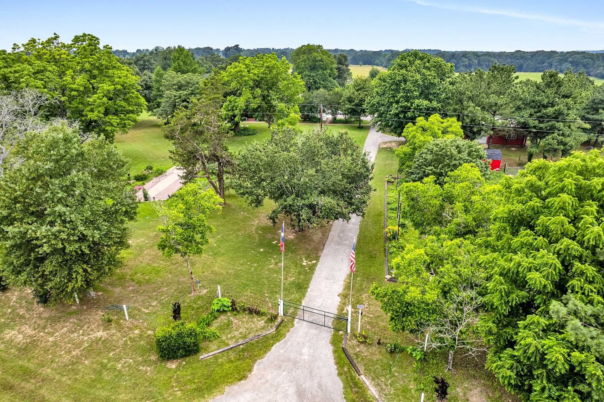 52 acres in Smith County featured view