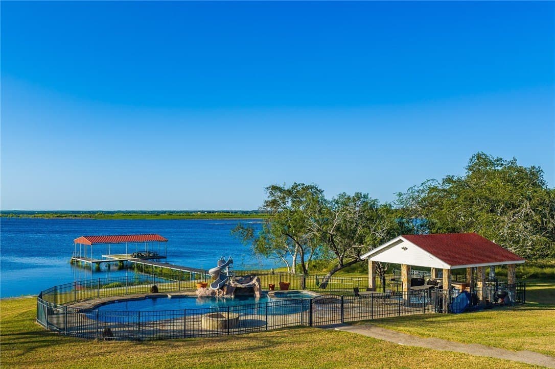 10.09 acres in San Patricio County - photo 34