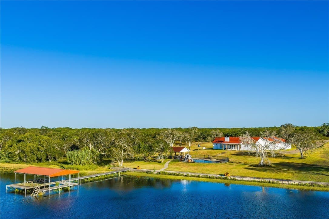 10.09 acres in San Patricio County - photo 33