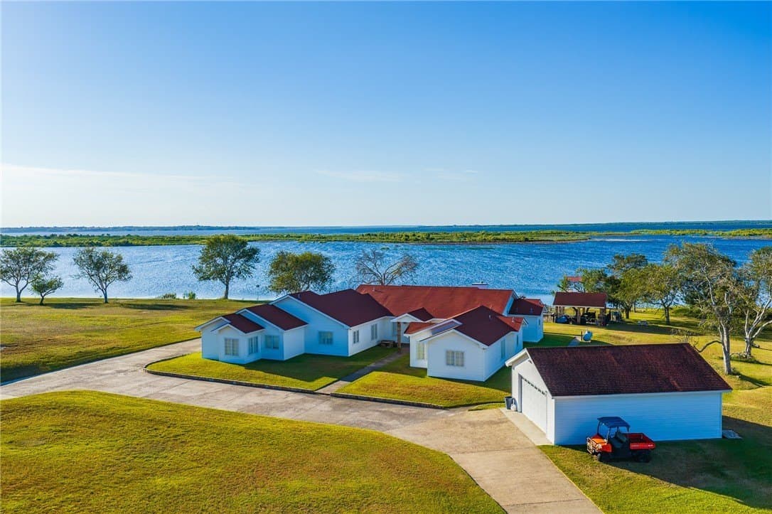 10.09 acres in San Patricio County