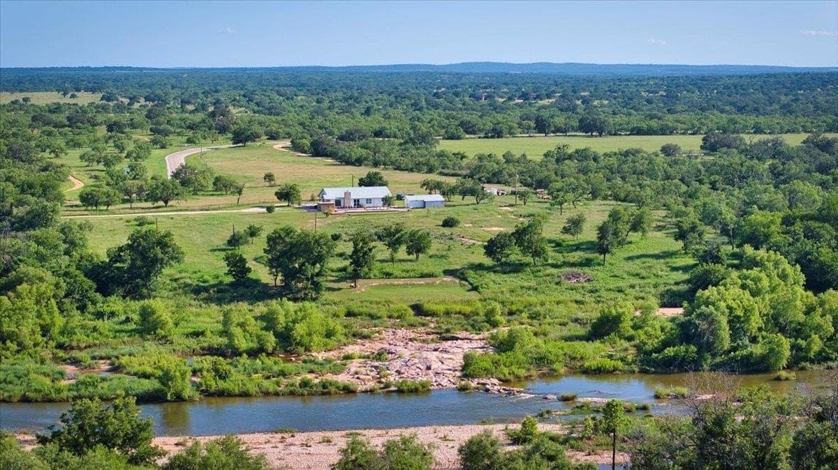 13.3 acres in Llano County