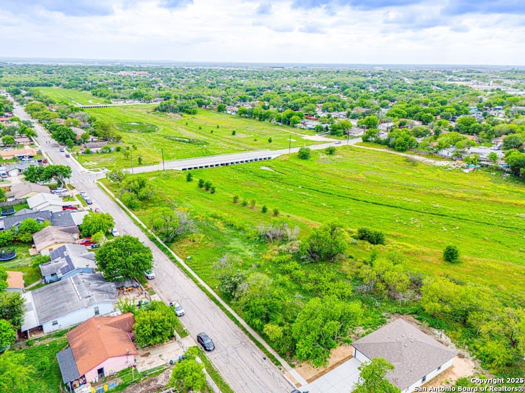 0.22 acres in Bexar County gallery image 4
