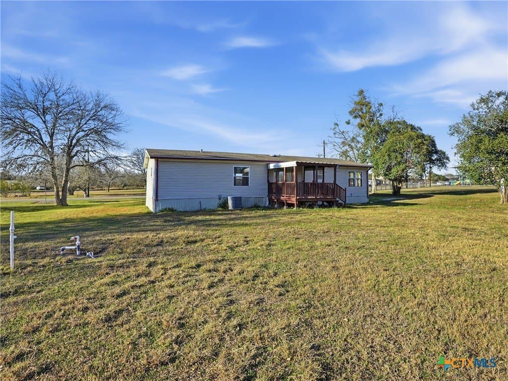 13.39 acres in DeWitt County - photo 29