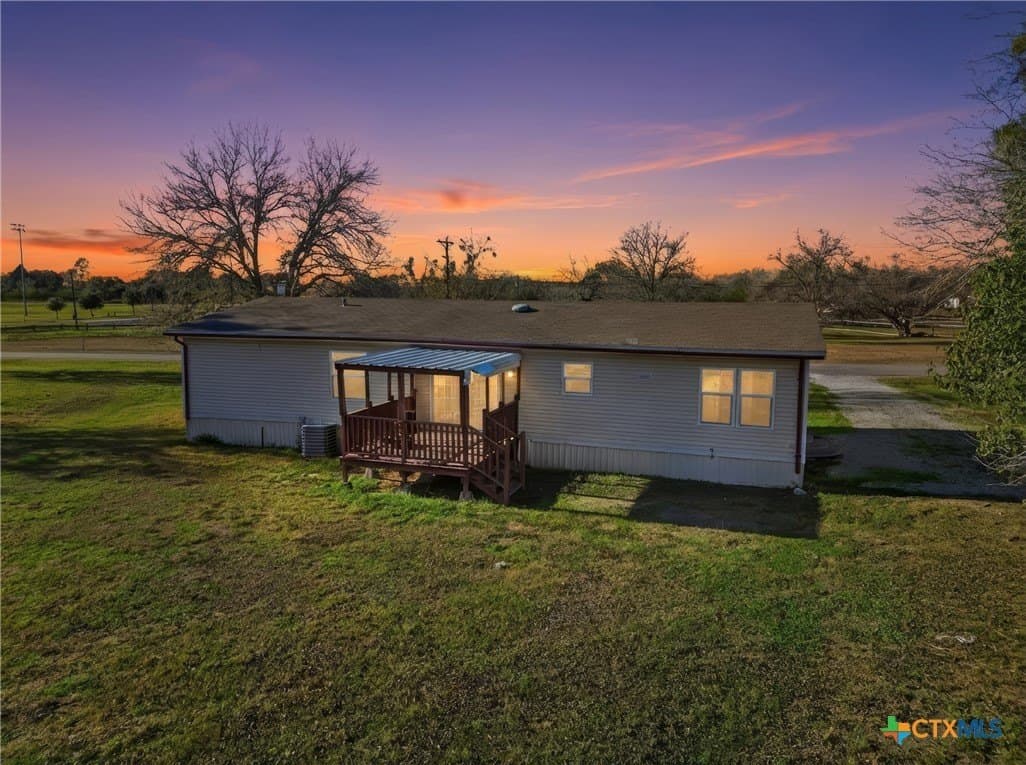 13.39 acres in DeWitt County gallery image 3