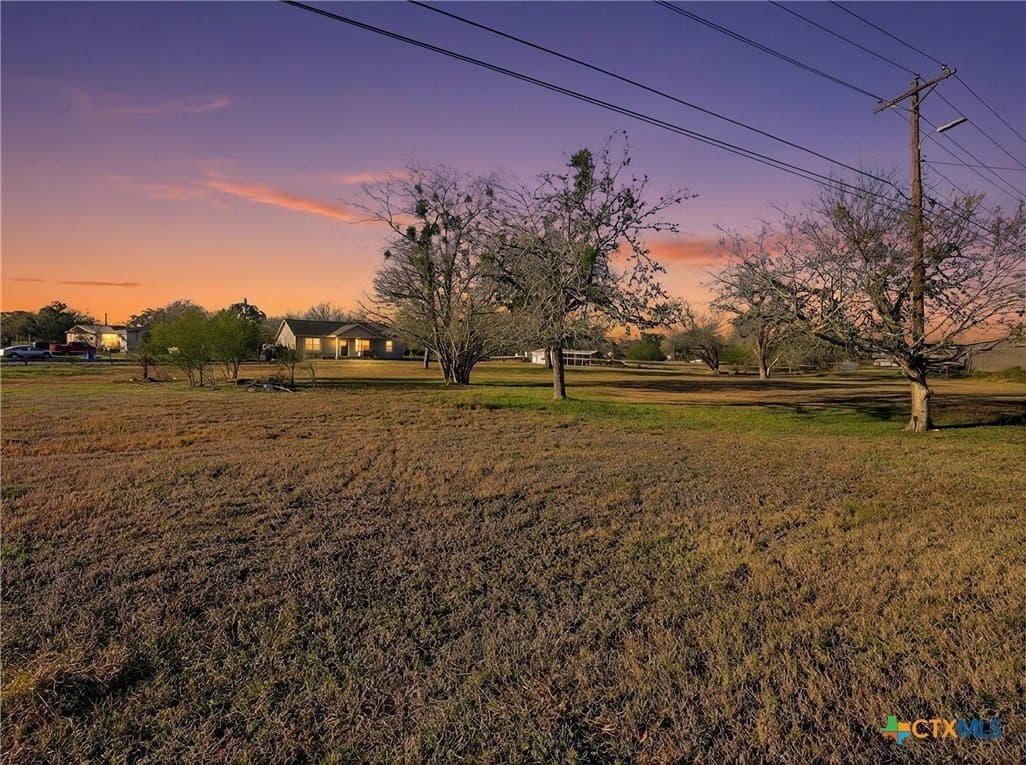 13.39 acres in DeWitt County featured view