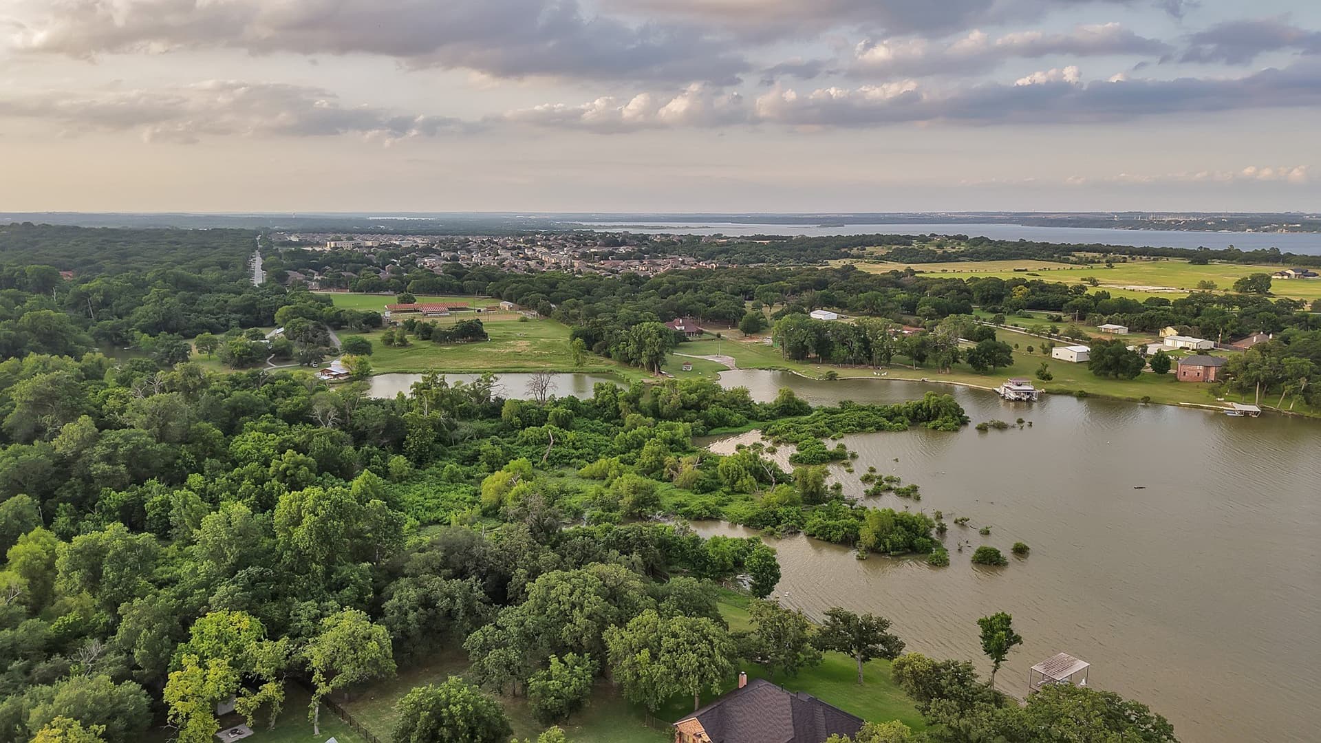 0.24 acres in Tarrant County - photo 12